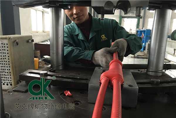 �A��֧�V��^����|